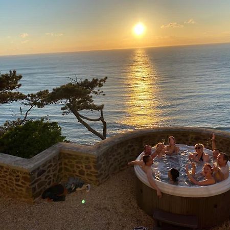 غرانفيل Les Roches Grises, Luxueuse Villa Face Mer, 4Etoiles, Spa Et Jardin Panoramique, Societe La Clef Decamp المظهر الخارجي الصورة