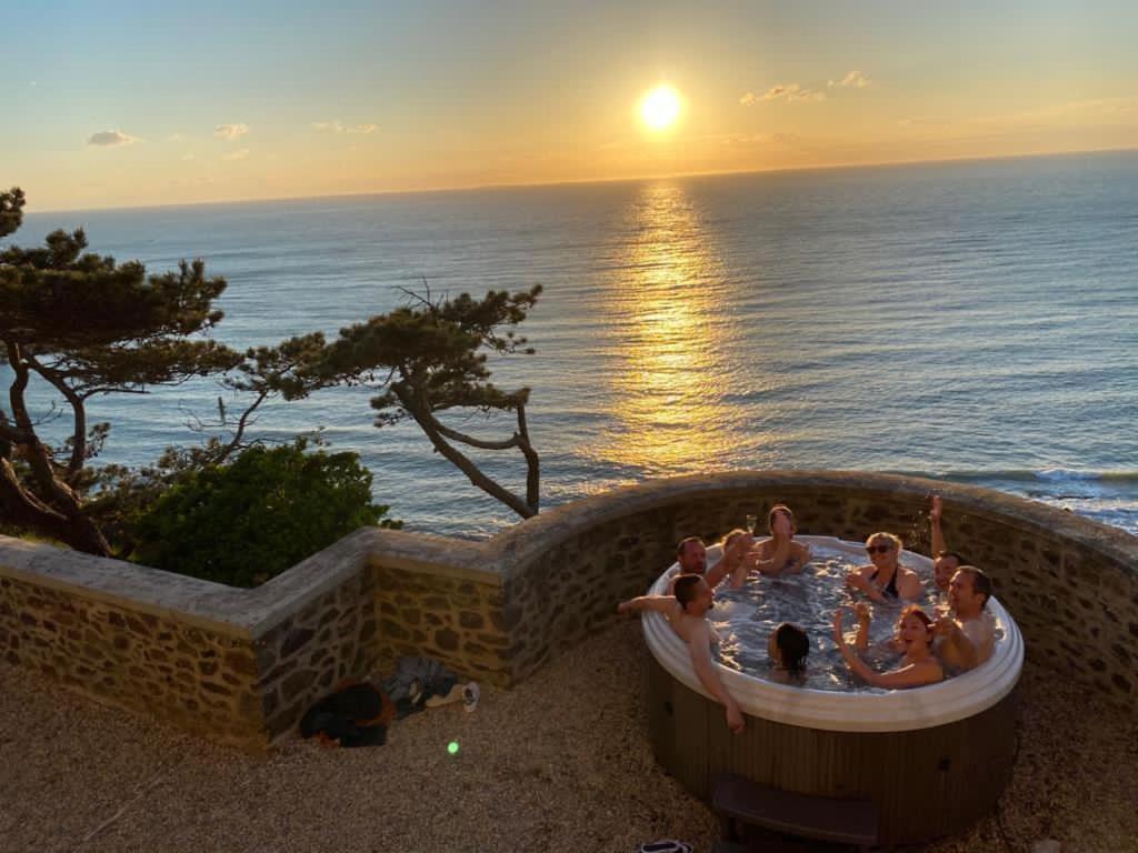 غرانفيل Les Roches Grises, Luxueuse Villa Face Mer, 4Etoiles, Spa Et Jardin Panoramique, Societe La Clef Decamp المظهر الخارجي الصورة
