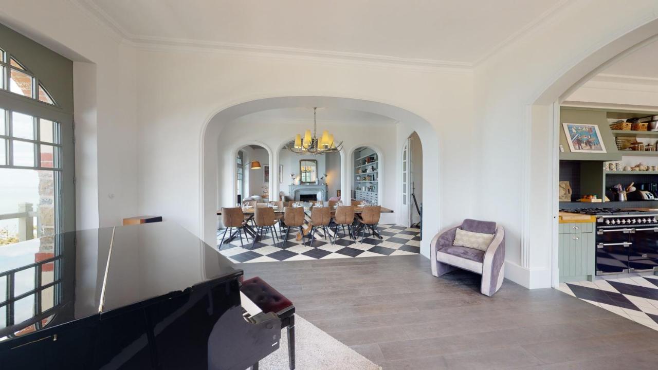 غرانفيل Les Roches Grises, Luxueuse Villa Face Mer, 4Etoiles, Spa Et Jardin Panoramique, Societe La Clef Decamp المظهر الخارجي الصورة