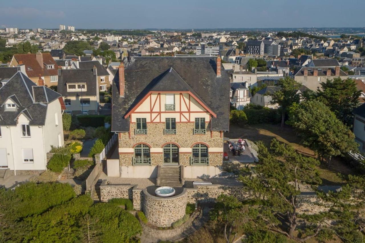 غرانفيل Les Roches Grises, Luxueuse Villa Face Mer, 4Etoiles, Spa Et Jardin Panoramique, Societe La Clef Decamp المظهر الخارجي الصورة